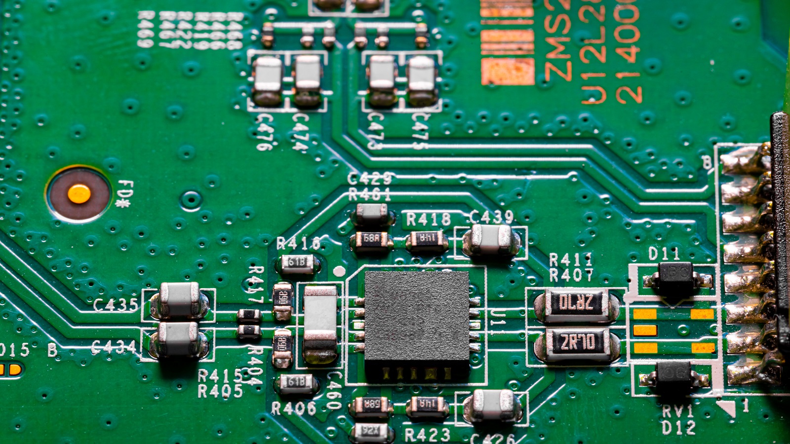 Thru-Hole Technology-PCBX