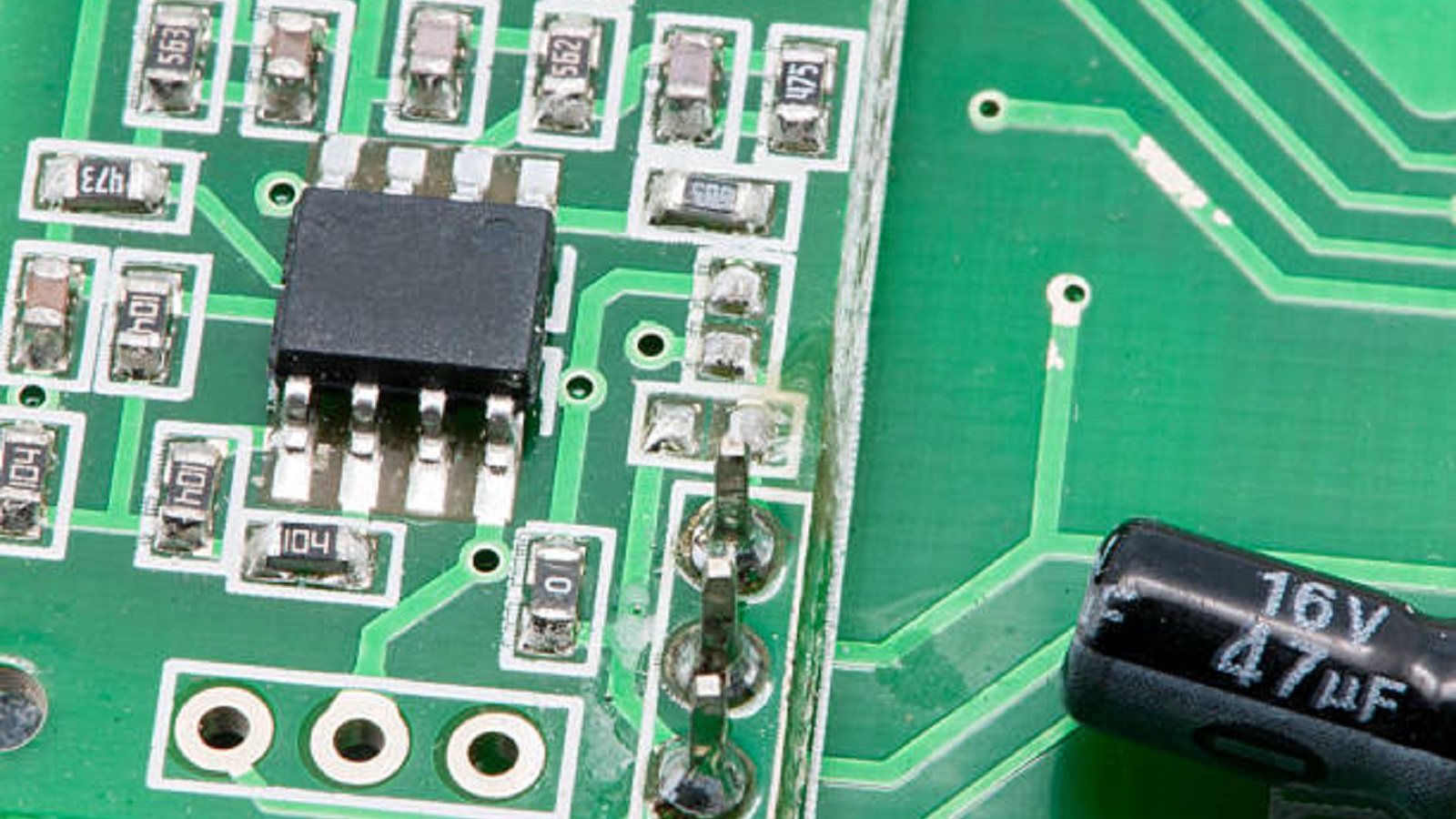 What is Mounting Hole in PCB-PCBX