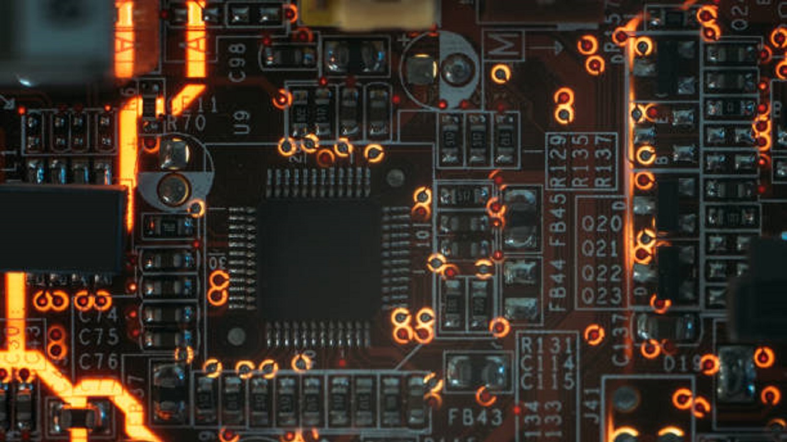 Ground and Power Planes' Significance in PCB Design-PCBX