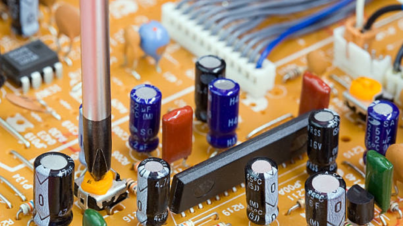 How to Discharge a Capacitor-PCBX