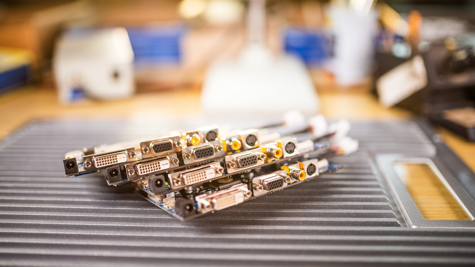 Differences Between SMA and SMC Connectors-PCBX