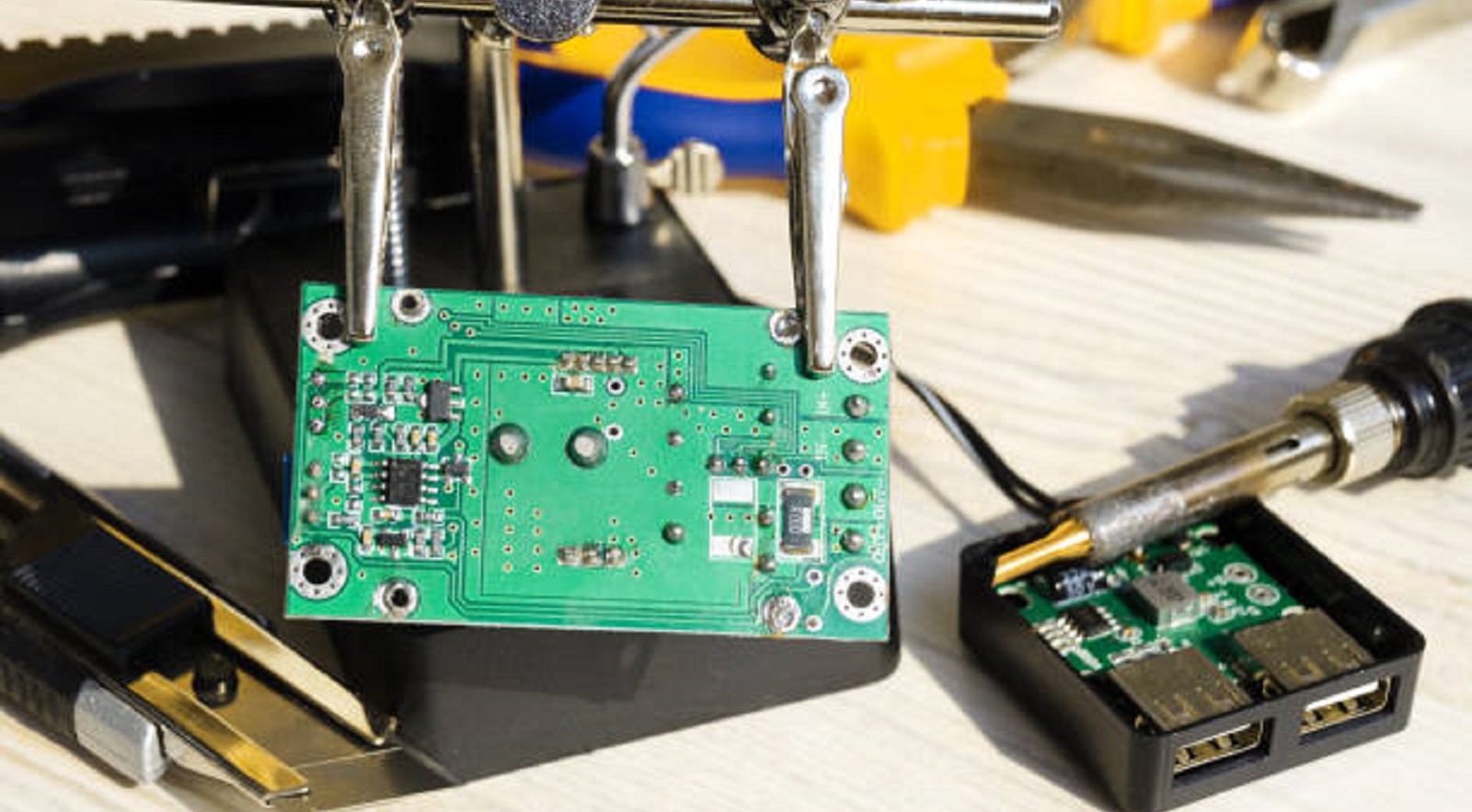 How to Mount Power Supply to PCB-PCBX