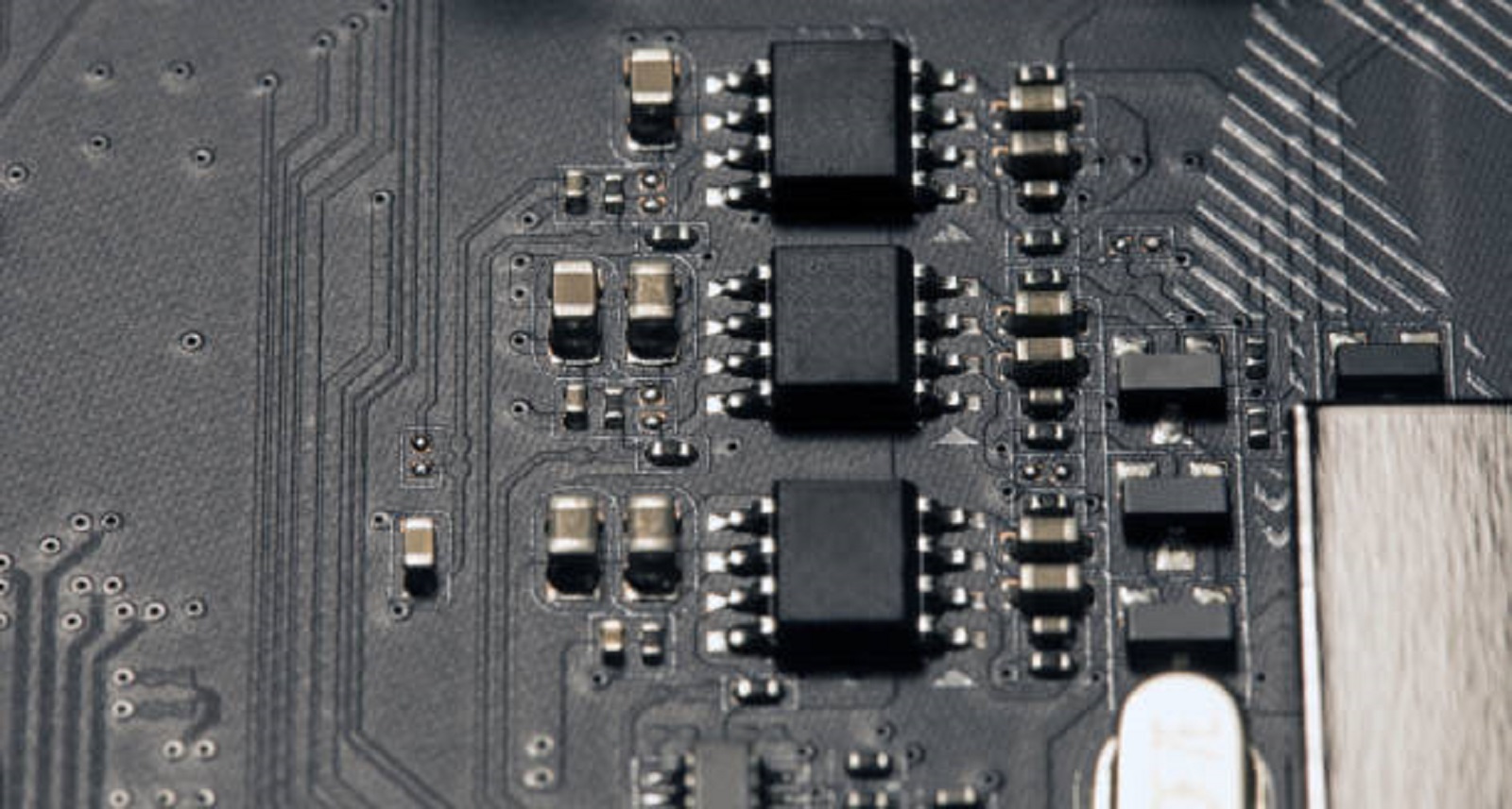 Dendrite Growth and Contamination in PCBs-PCBX