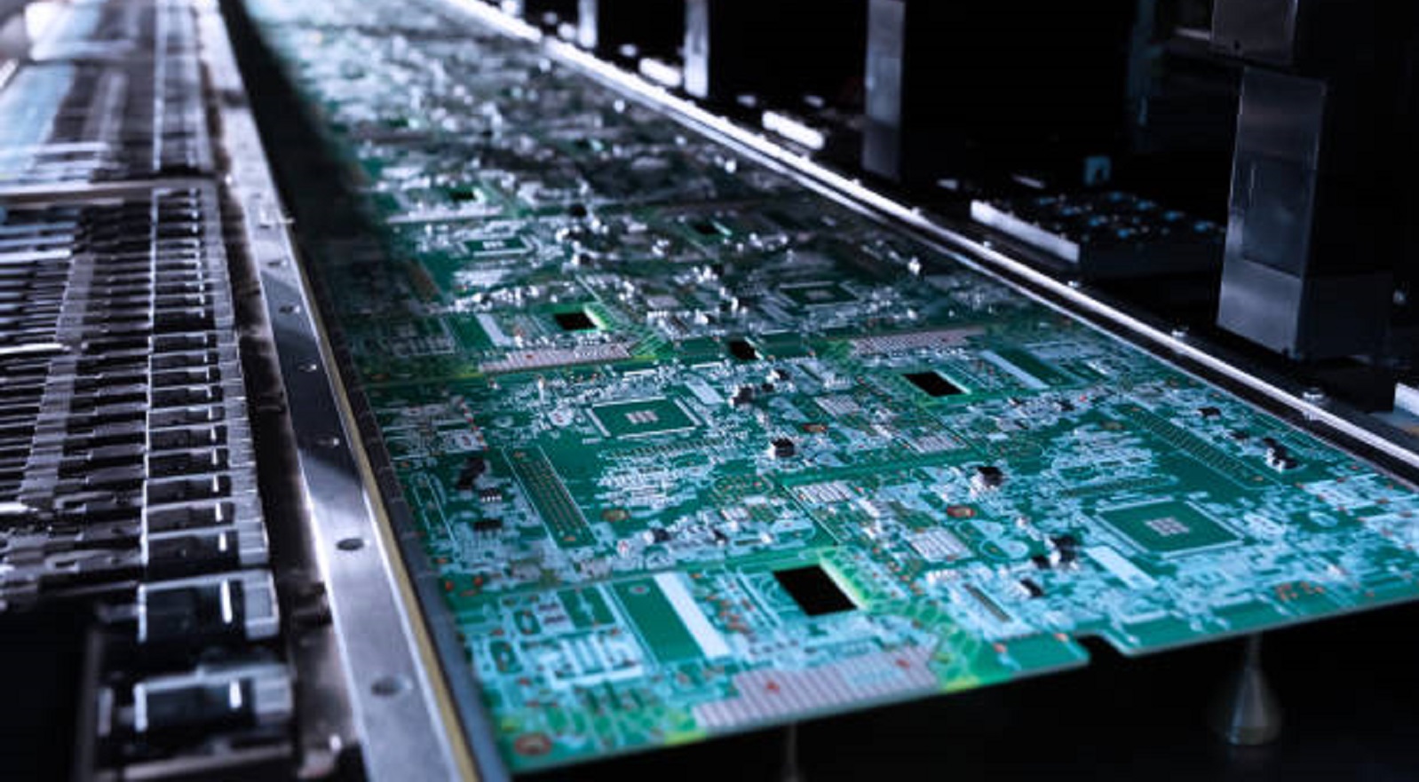 Why Choose SMT Contract Manufacturing-PCBX
