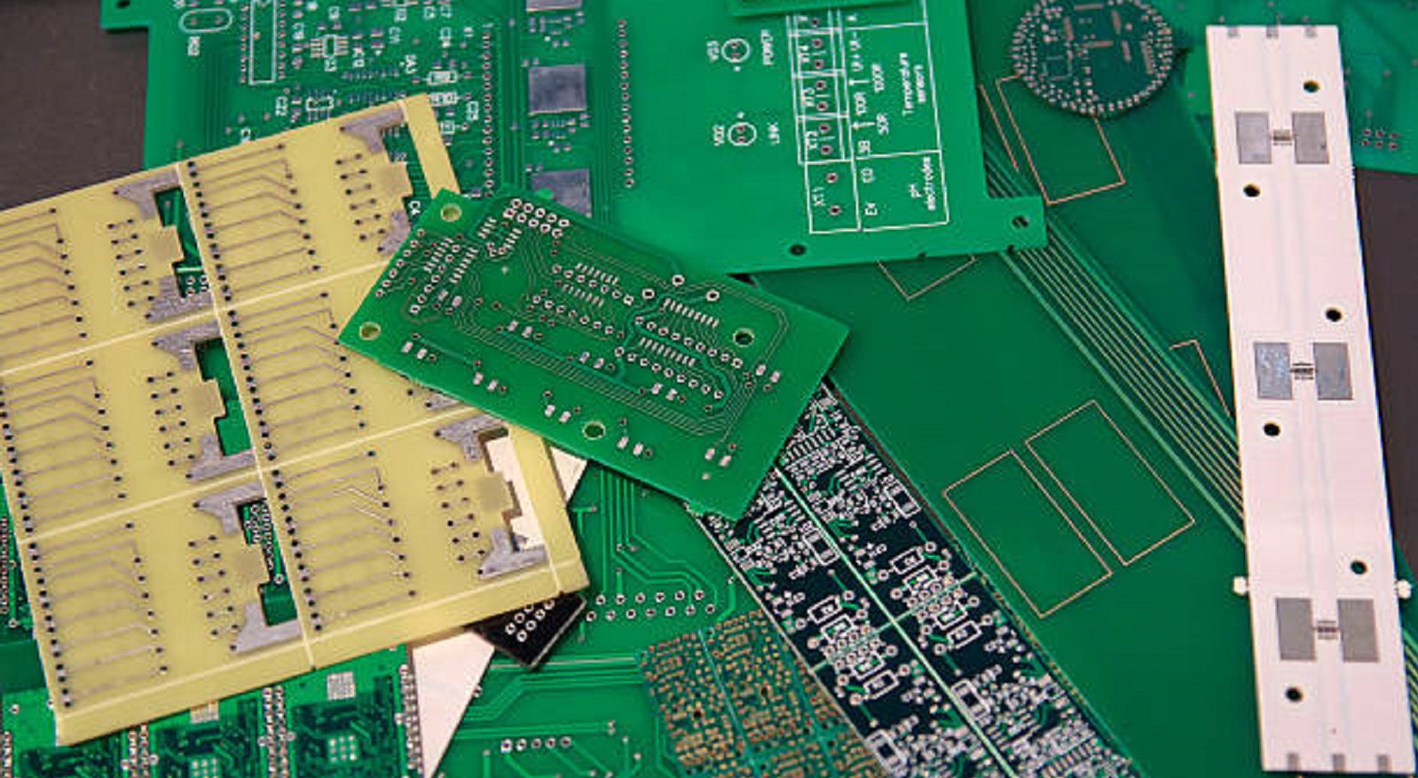 Roles of PCB Plates-PCBX