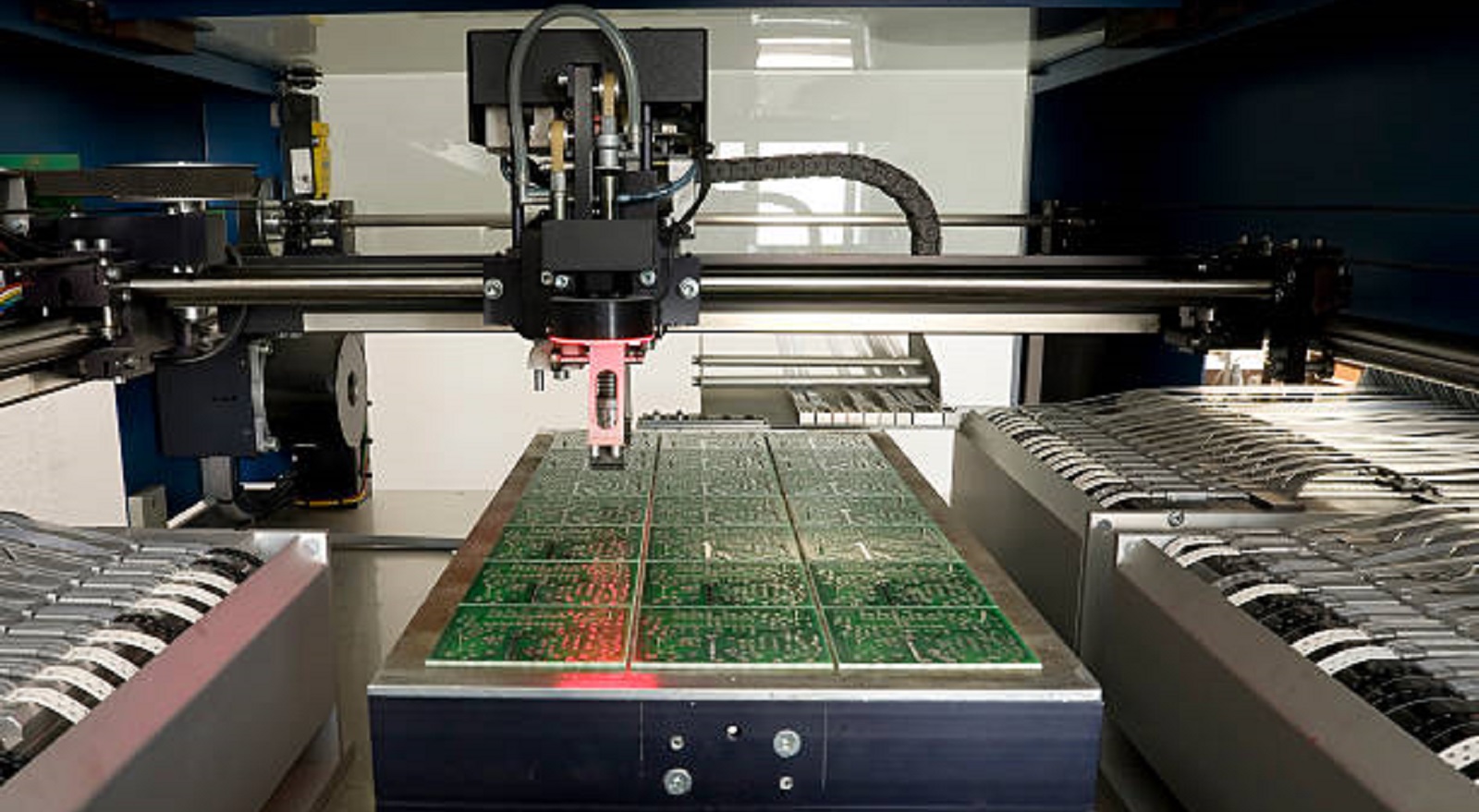 Benefits of Automated PCB Manufacturing and Assembly-PCBX