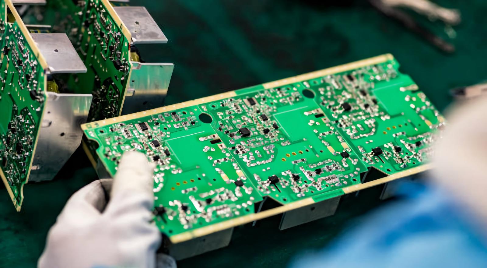 What is High Frequency (HF) PCB-PCBX